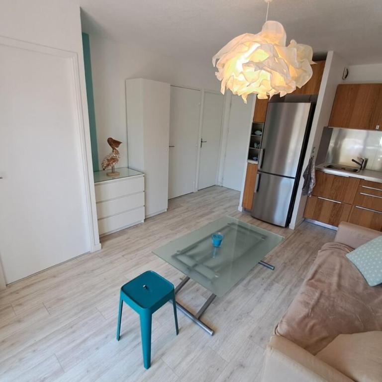 Modern 1BR Quiet 10 min walk to beach - Apartamento de 1 dormitorio - 6