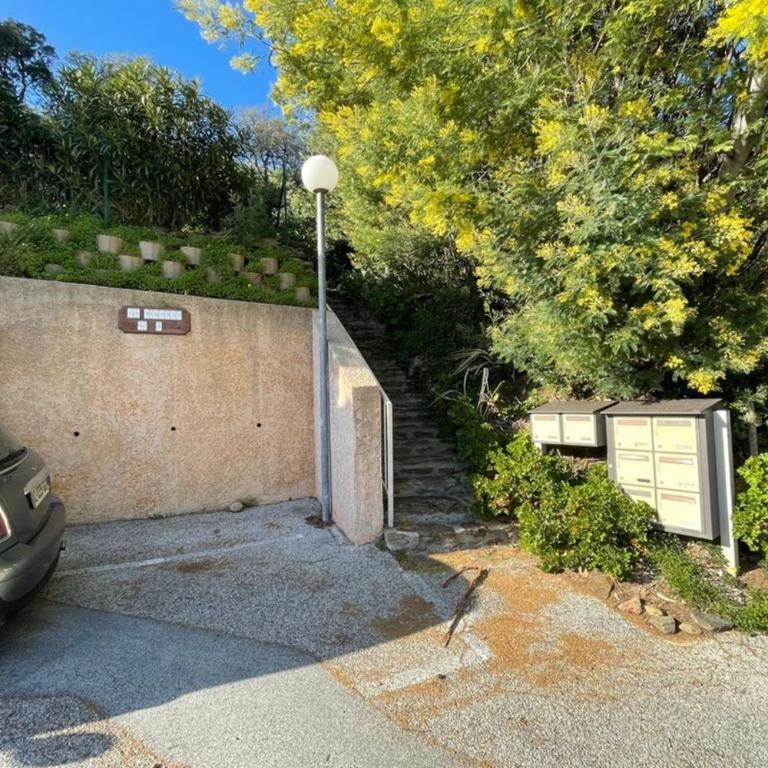 Duplex in Pramousquier - sea view - Appartement 2 Chambres - 16