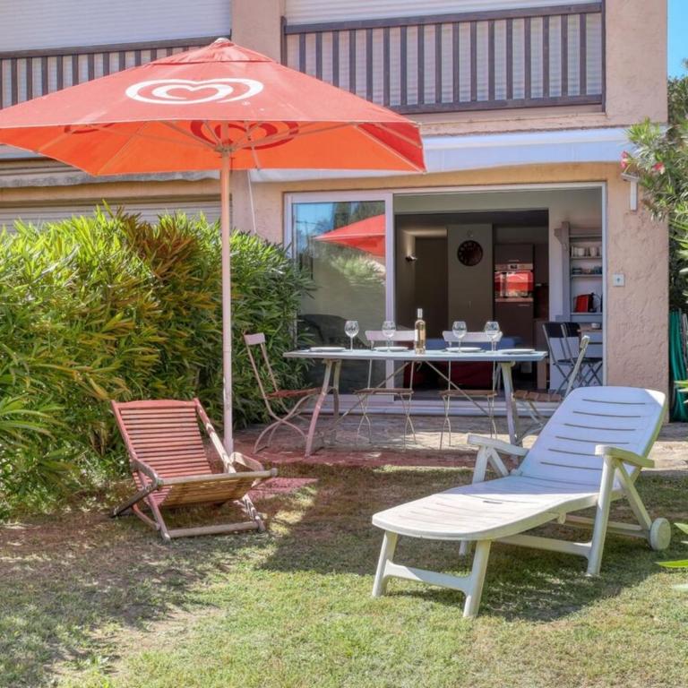 Magnificent NEWLY renovated close to beach & swimming pool - Studio - 1