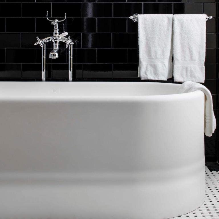 Hôtel Saint-Marc - Chambre Prestige - Accès à Piscine et Hammam sur Réservation - 3