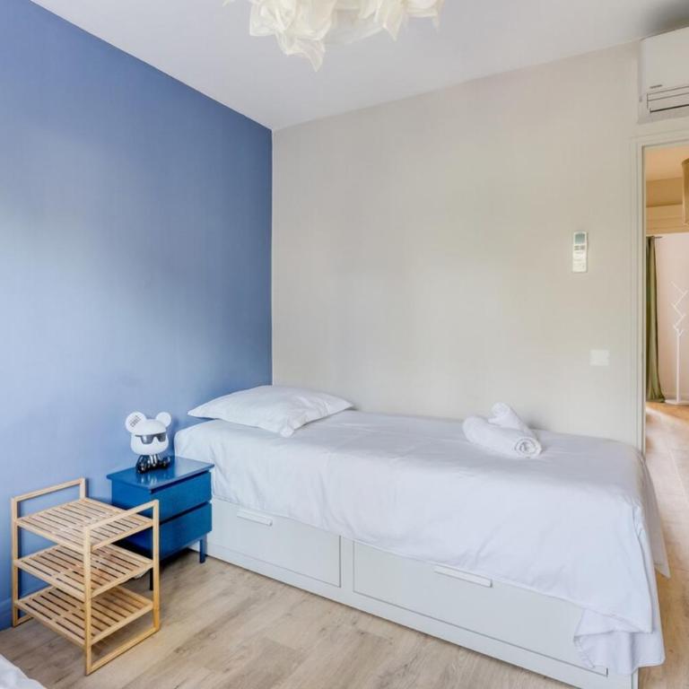 Recent T3 in residence with swimming pool in La Favière - Appartement 2 Chambres - 13