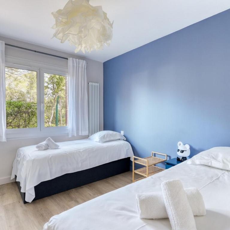 Recent T3 in residence with swimming pool in La Favière - Appartement 2 Chambres - 15