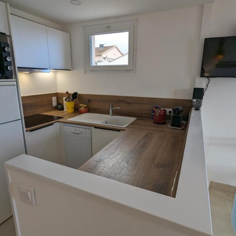 Balcon des îles d'Or - T2 seafront historic center - Appartement 1 Chambre - 10