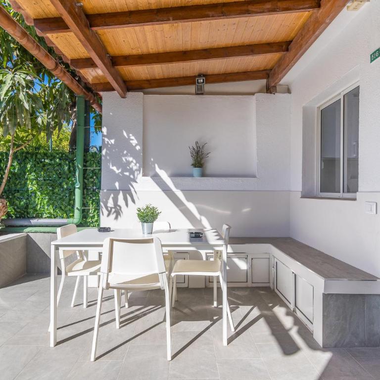 Home2Book Vibrant Maspalomas Stay, Pool & Terrace - Two-Bedroom Apartment - 6