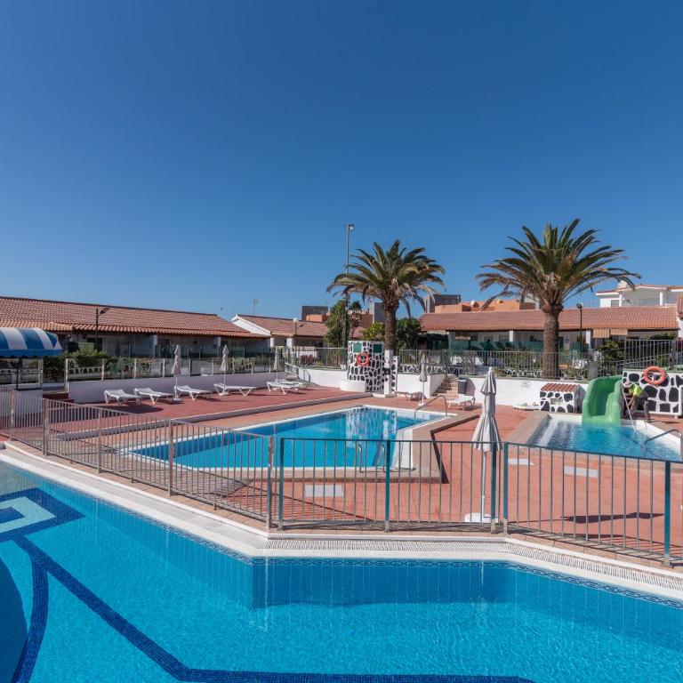 Home2Book Vibrant Maspalomas Stay, Pool & Terrace - Two-Bedroom Apartment - 27