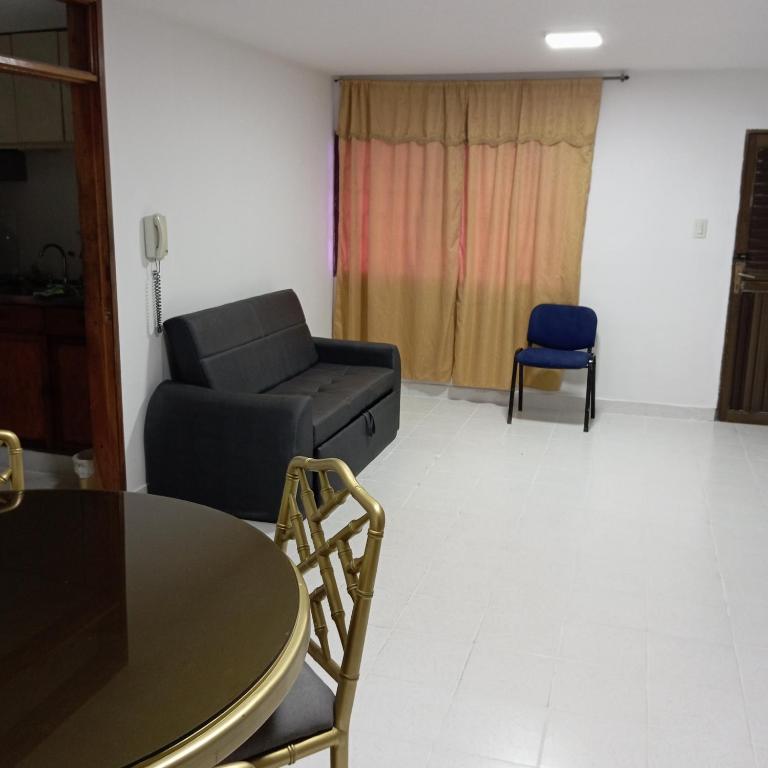 Apartamento al norte de Barranquilla - Apartamento de 2 dormitorios con balcón - 11
