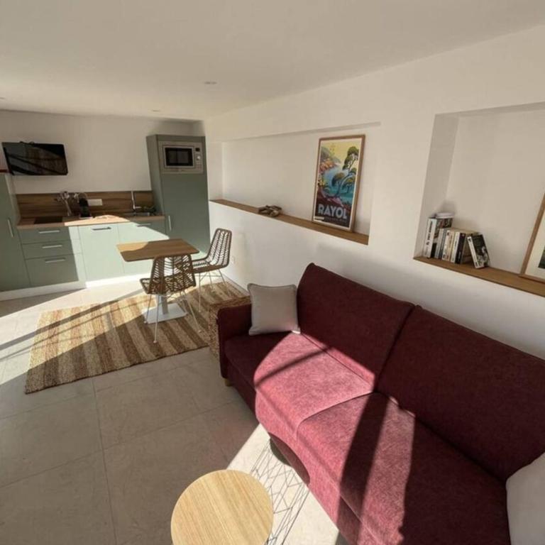 Sea View Studio with Large Terrace 5-Min Walk to the Beach - Monolocale - 2