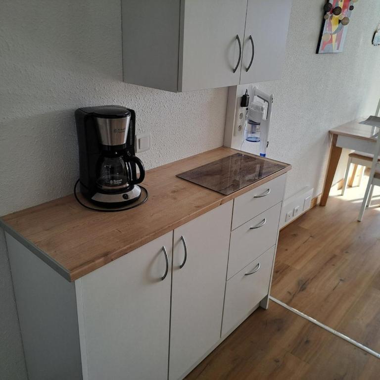 Port Brescou III, T2 au centre port avec parking et clim - One-Bedroom Apartment - 10