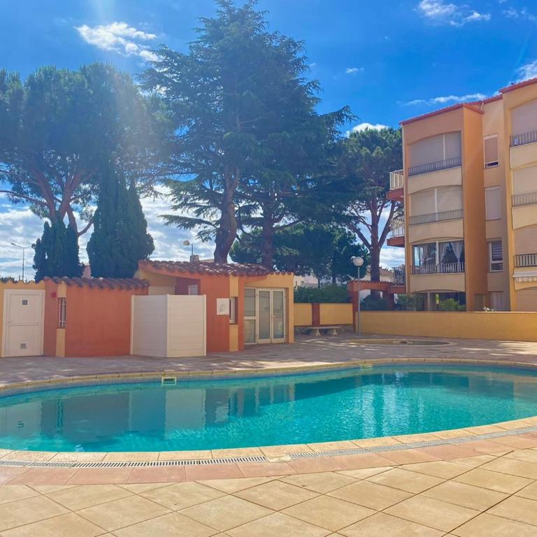 3085- T2 dans résidence piscine - Appartement 1 Chambre - 1