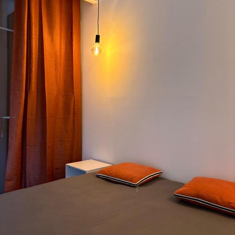 Jolie maison en centre ville avec climatisation grand lit double - Maison 2 Chambres - 19