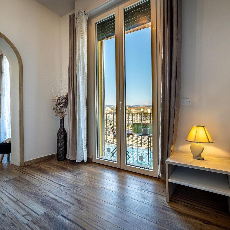 Florence Ventuno B&B - Suite Familiare con Balcone - 4