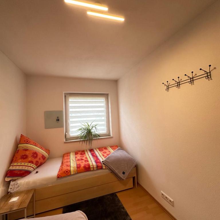 Ferienwohnung "Am Rotmoos" - Apartment mit 2 Schlafzimmern und Badezimmer - 3