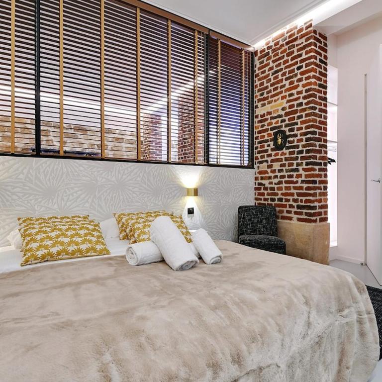 Le Marais Luxury & Trendy Apartment - Two-Bedroom Apartment - 46