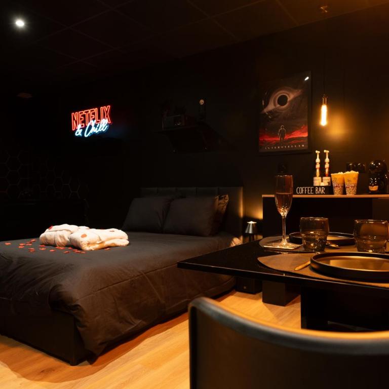 Ciné'Room, votre suite cinéma et spa à Nancy - Appartement 1 Chambre - 1