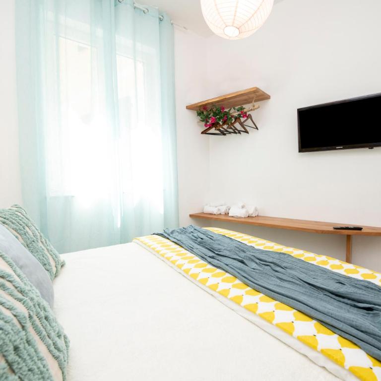 aMoneglia, 2 minutes walk to the beach, PVT PARK - Camera Quadrupla Comfort - 7
