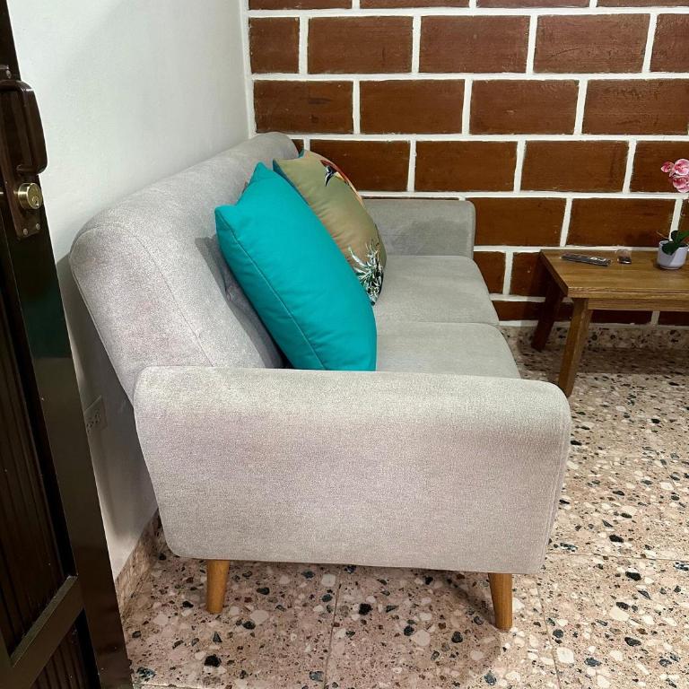 Cómodo en zona residencial a 1m de Av. el poblado - Apartamento Estudio - 31