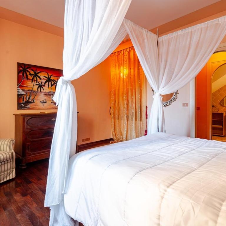 Terrazza Privata-A 2 Passi dal mare- "Versilia Royal" - Appartamento con 2 Camere da Letto - 5
