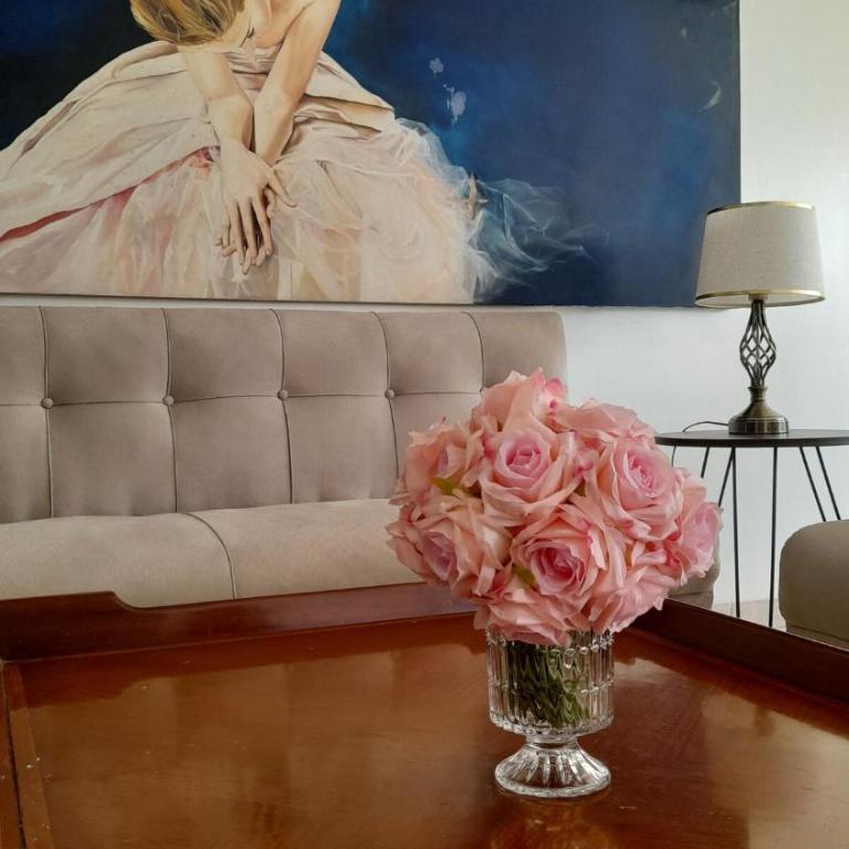 Depto de Lujo en Equipetrol en un solo piso, a 2 cuadras del Hotel Los Tajibos - Apartamento de 3 dormitorios - 9