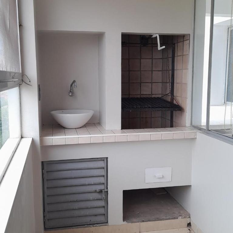 Depto de Lujo en Equipetrol en un solo piso, a 2 cuadras del Hotel Los Tajibos - Apartamento de 3 dormitorios - 24