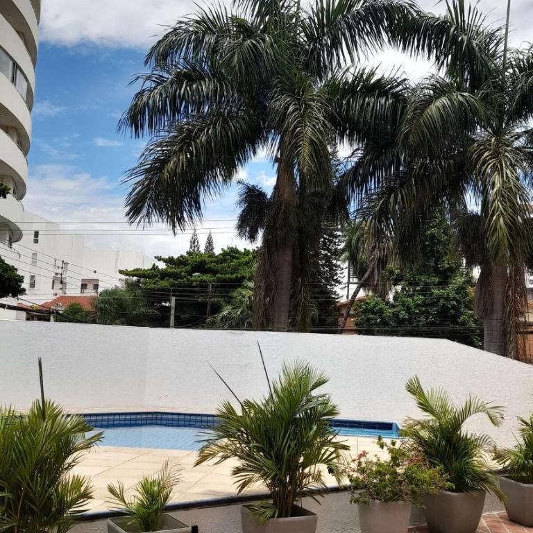 Depto de Lujo en Equipetrol en un solo piso, a 2 cuadras del Hotel Los Tajibos - Apartamento de 3 dormitorios - 57