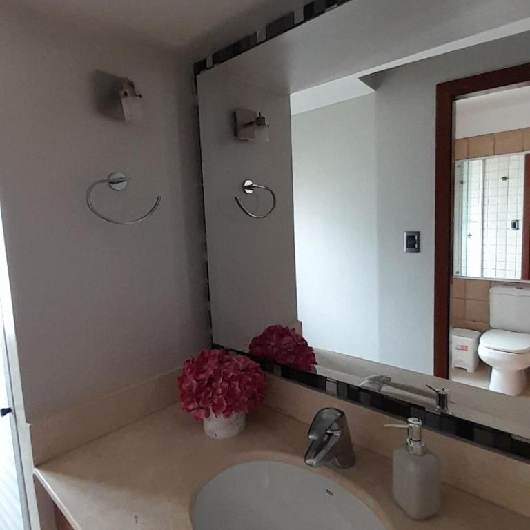 Depto de Lujo en Equipetrol en un solo piso, a 2 cuadras del Hotel Los Tajibos - Apartamento de 3 dormitorios - 49