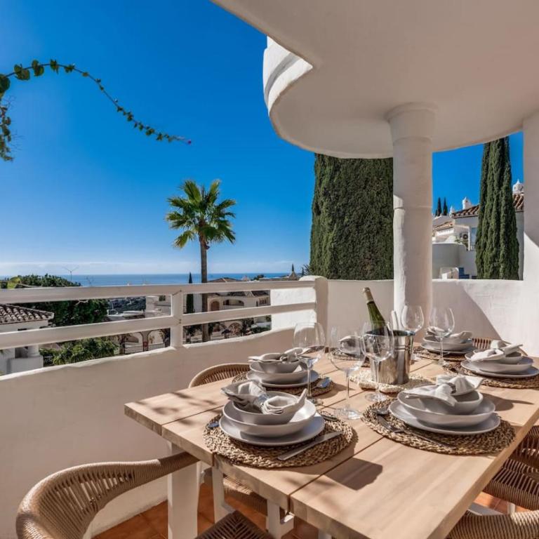 Ultimate Rentals - Appartement Met Adembenemend Zeezicht in Mijas Calahonda - Apartamento - 1