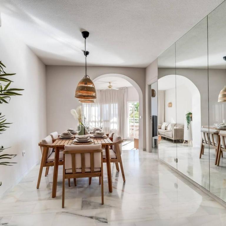 Ultimate Rentals - Appartement Met Adembenemend Zeezicht in Mijas Calahonda - Apartamento - 10