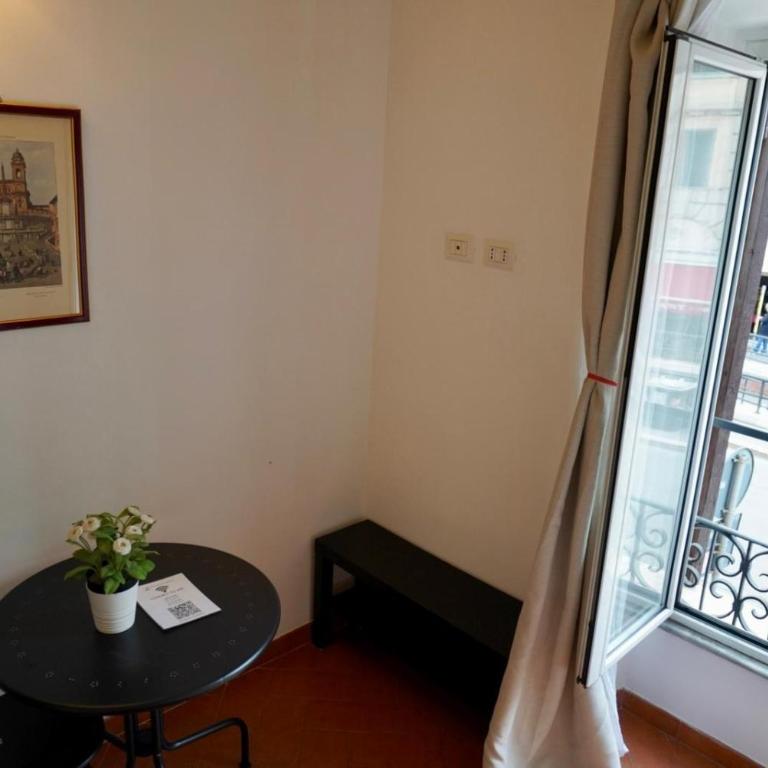 Steps from the Vatican Guesthouse - Camera Singola con Bagno Privato Esterno - 12
