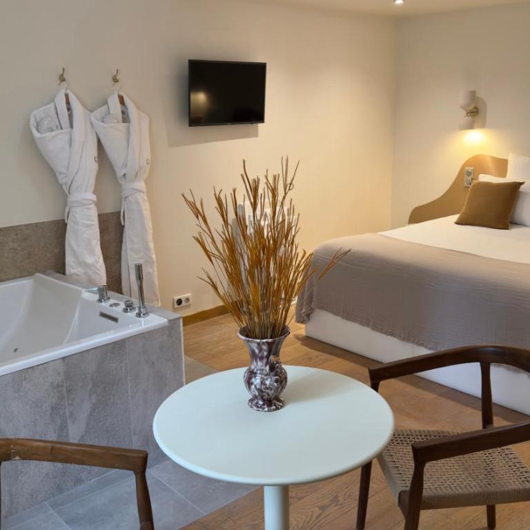 MiHotel Le Gourguillon - Suite Exécutive Aura - 7