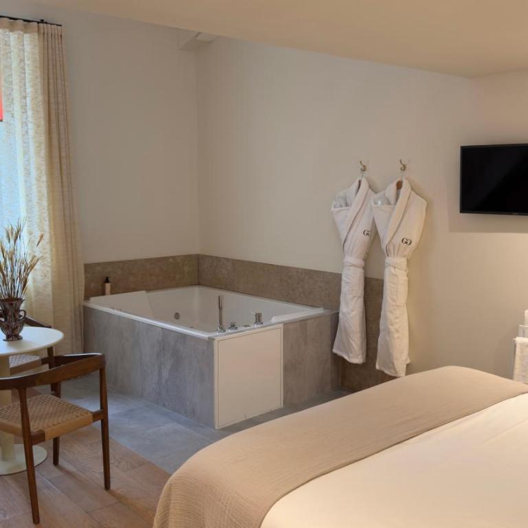 MiHotel Le Gourguillon - Suite Exécutive Aura - 6