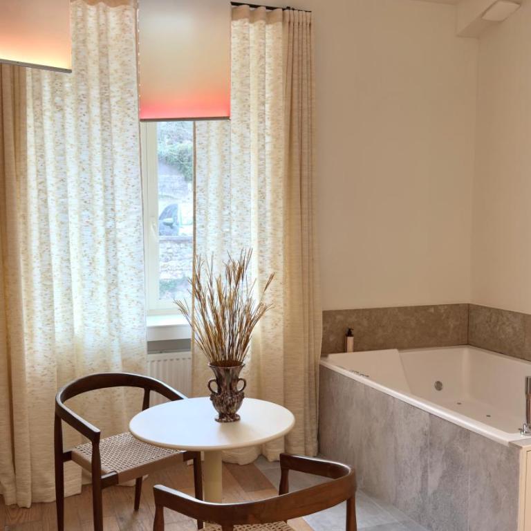MiHotel Le Gourguillon - Suite Exécutive Aura - 14