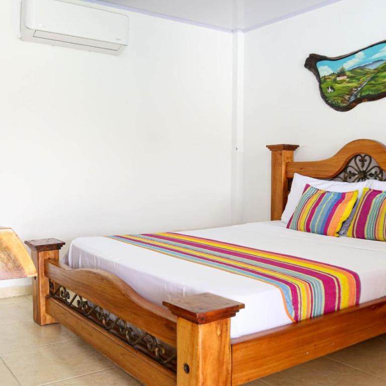 Finca Nuevo Monarca - Habitación Doble con baño privado - 2