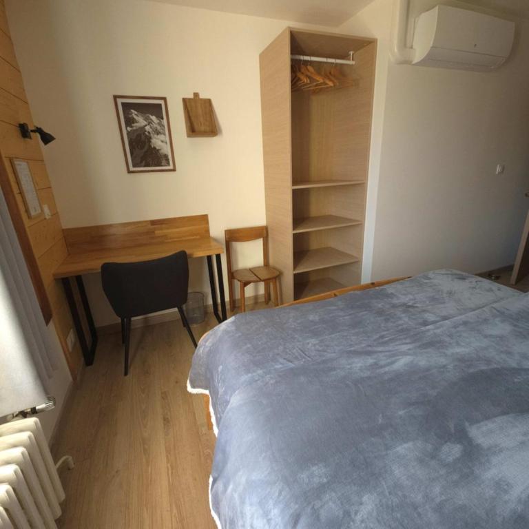 Les Tilleuls de Chapareillan Chambres d'hôtes - Chambre Lit King-Size - Vue sur Montagne - 6