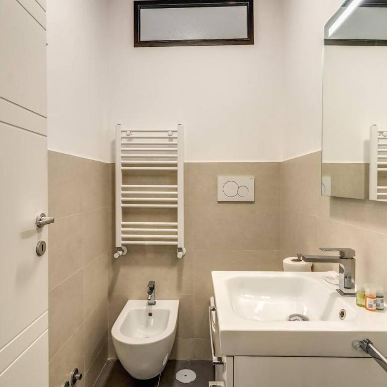 New Flat Near Termini Station - Appartamento con 2 Camere da Letto - 23