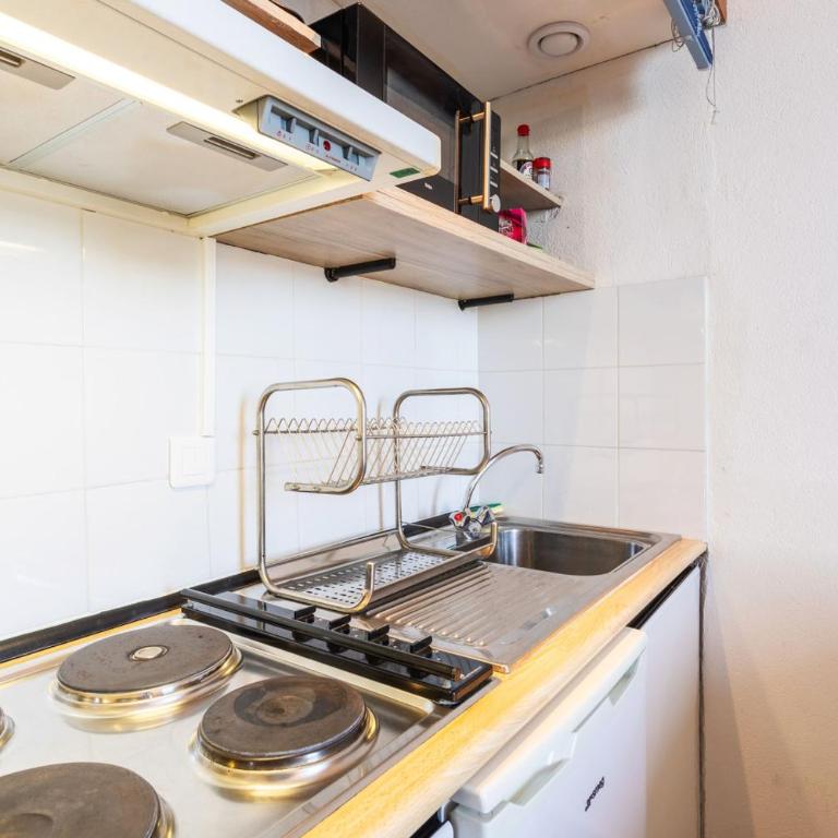 MARINE AP4445 By Riviera Holiday Homes - Studio - Vue sur Mer - 12