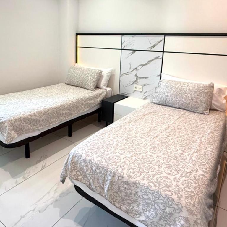 MI CAPRICHO 12 - Luxury Beachfront Apartment- Costa del Sol - Three-Bedroom Apartment - 42