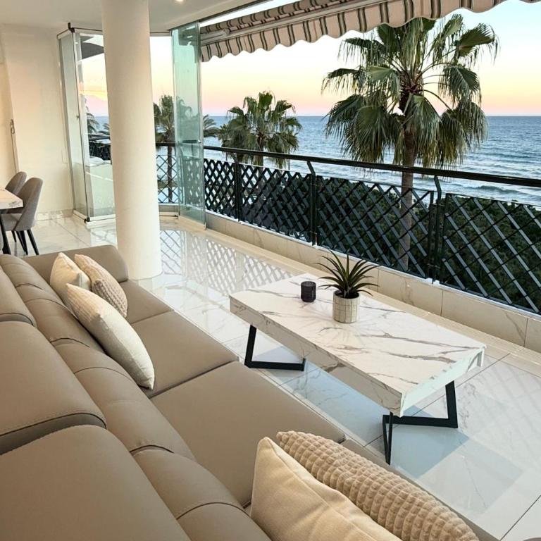 MI CAPRICHO 12 - Luxury Beachfront Apartment- Costa del Sol - Three-Bedroom Apartment - 45