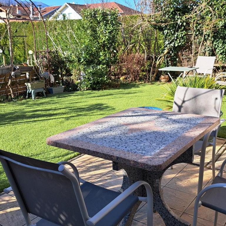 Appartement 55m, séjour, chambre, cuisine, jardin et parking privatifs - Apartment mit Terrasse - 1