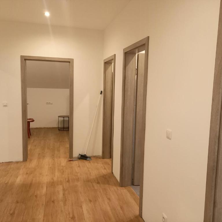 Alie Gusta - Apartment mit 2 Schlafzimmern und Bergblick - 40