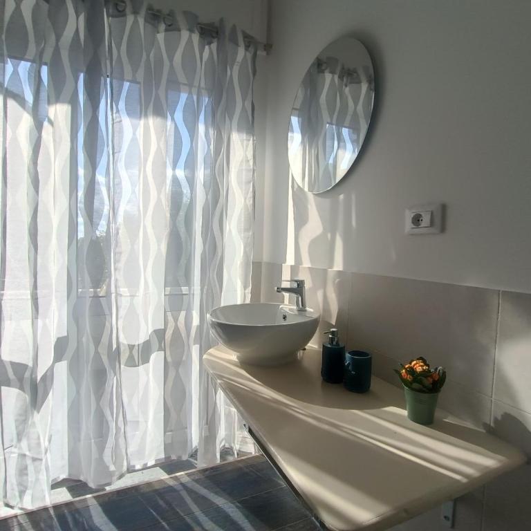 Porto Sicuro Hospitality - Camera Quadrupla con Balcone - 2