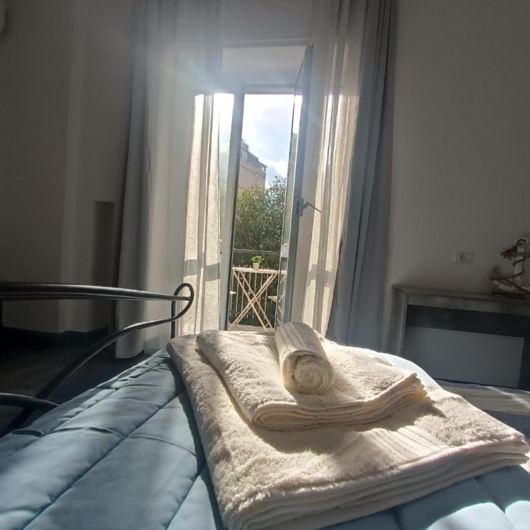 Porto Sicuro Hospitality - Camera Matrimoniale Ampia con Balcone - 5