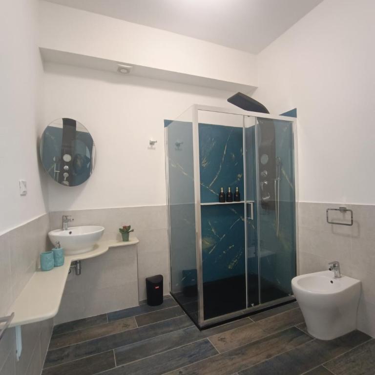 Porto Sicuro Hospitality - Camera Quadrupla con Balcone - 5