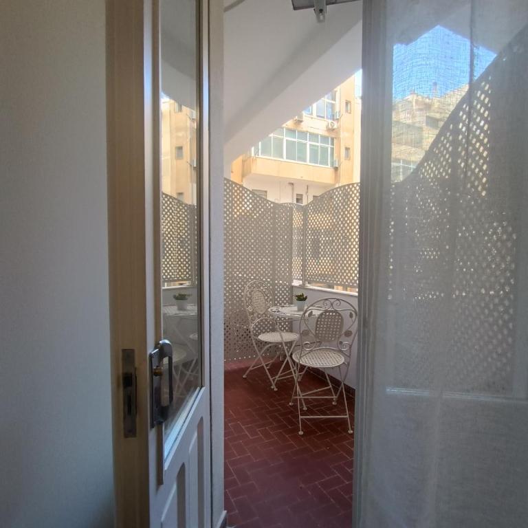 Porto Sicuro Hospitality - Camera Matrimoniale Ampia con Balcone - 8