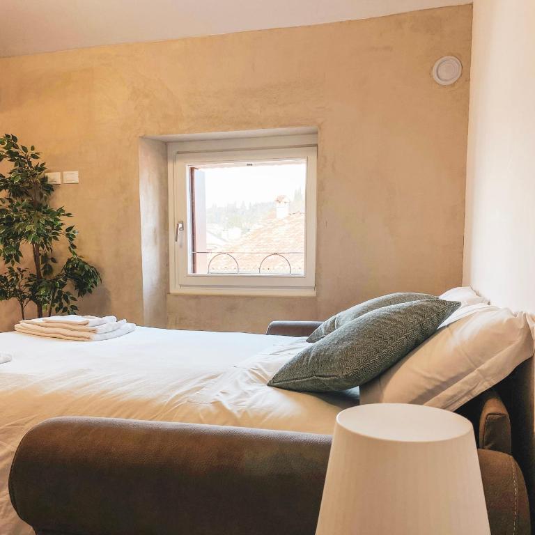 Ponte Pietra Luxury Home in Verona - Two-Bedroom Apartment - 30