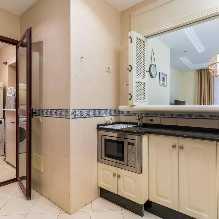 Beachfront, 3Pools, King Bed, Free GymParking - Apartamento - 15