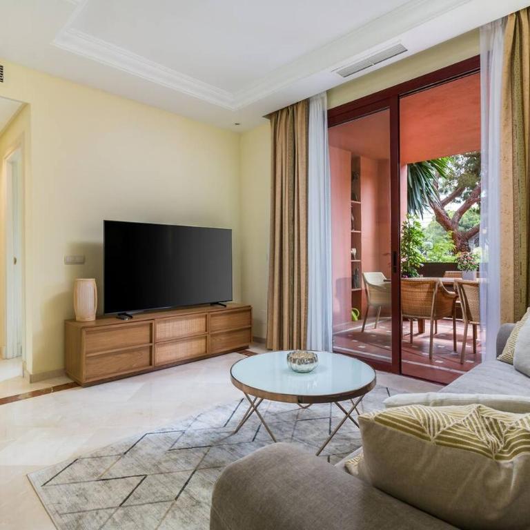 Beachfront, 3Pools, King Bed, Free GymParking - Apartamento - 4
