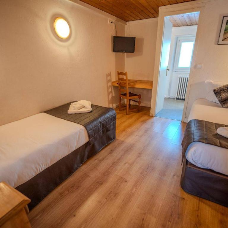 Hôtel du Centre - Chambre Quadruple Premium - 11