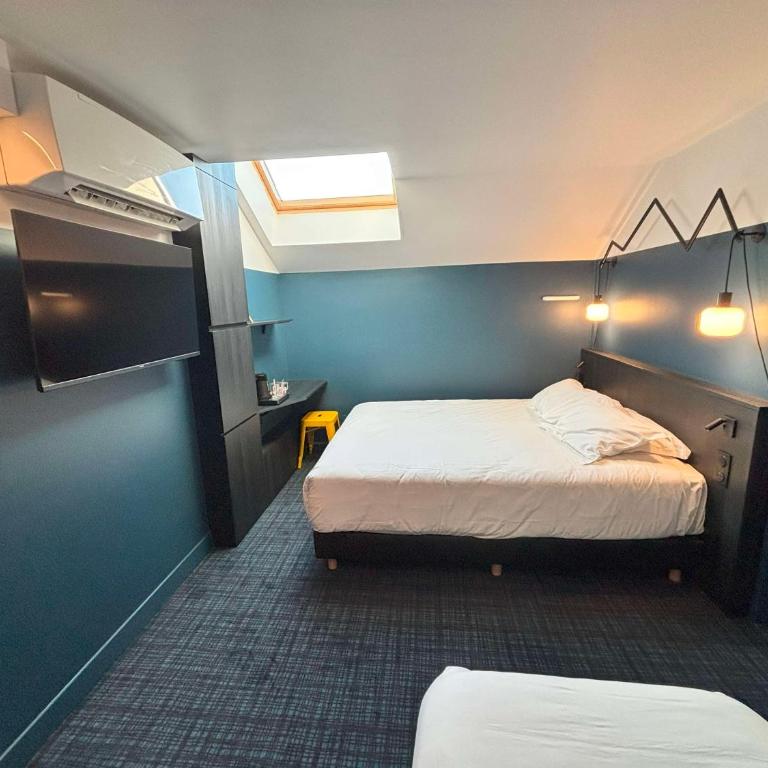 Sure Hotel by Best Western Annecy - Chambre Familiale avec 1 Lit Queen-Size et 2 Lits Simples - Non-Fumeurs - 7