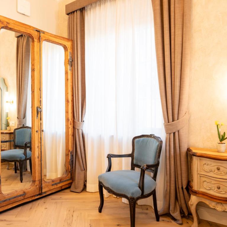 Palazzo Doni by Florence Art Apartments - Camera Matrimoniale Superior - 1