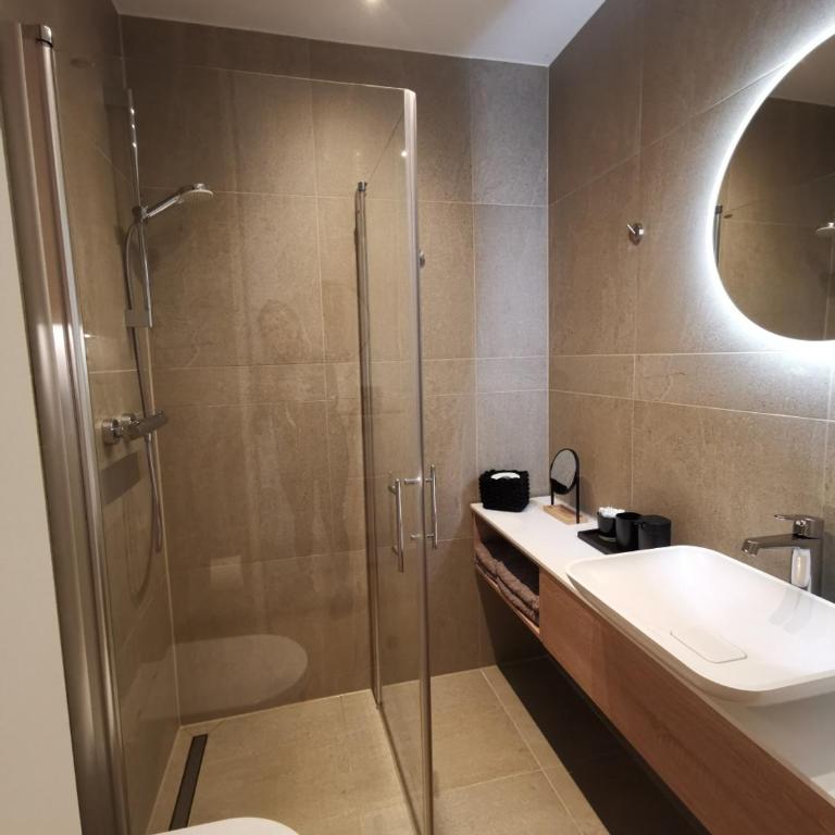 SO Maison Petite - One-Bedroom Apartment - 14